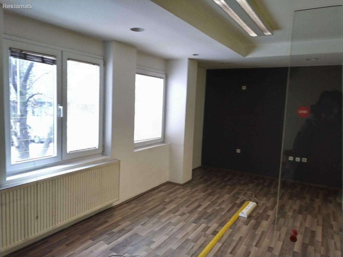 Деловен простор 400м2 - Канцеларија, Карпош, Скопје