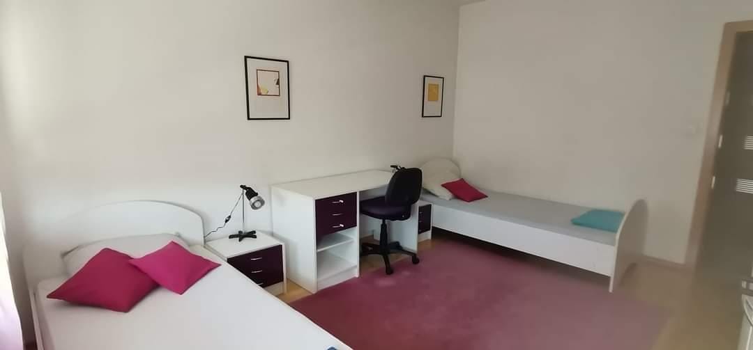 3-собен наместен стан во Центар, Скопје - 74 м²