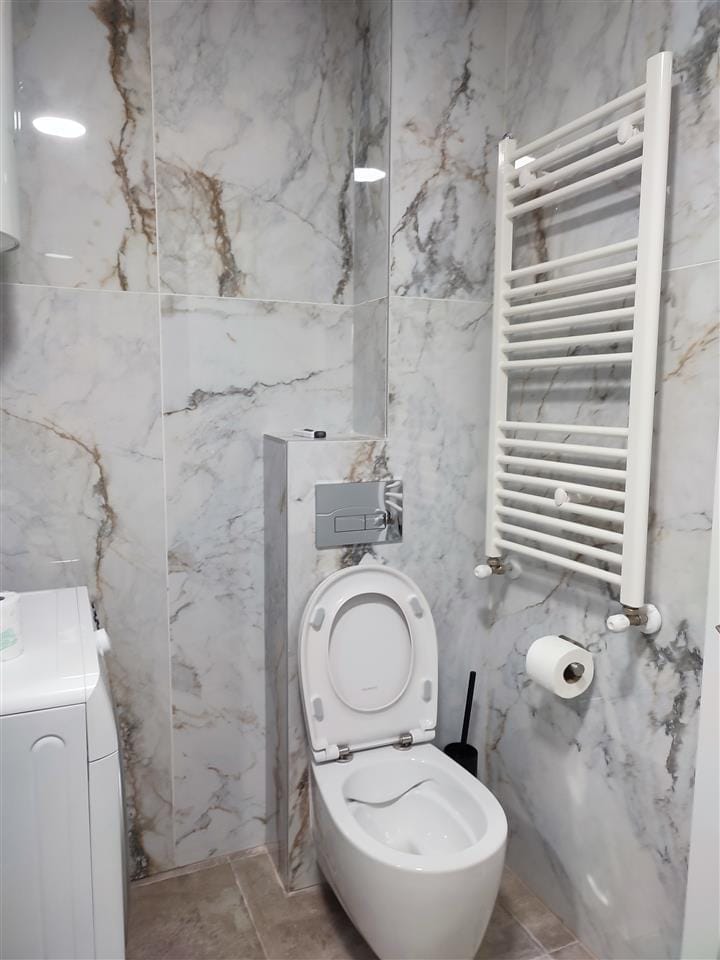 Nov moderno uređen stan vo Debar Maalo, 3 sobi, 75 m²