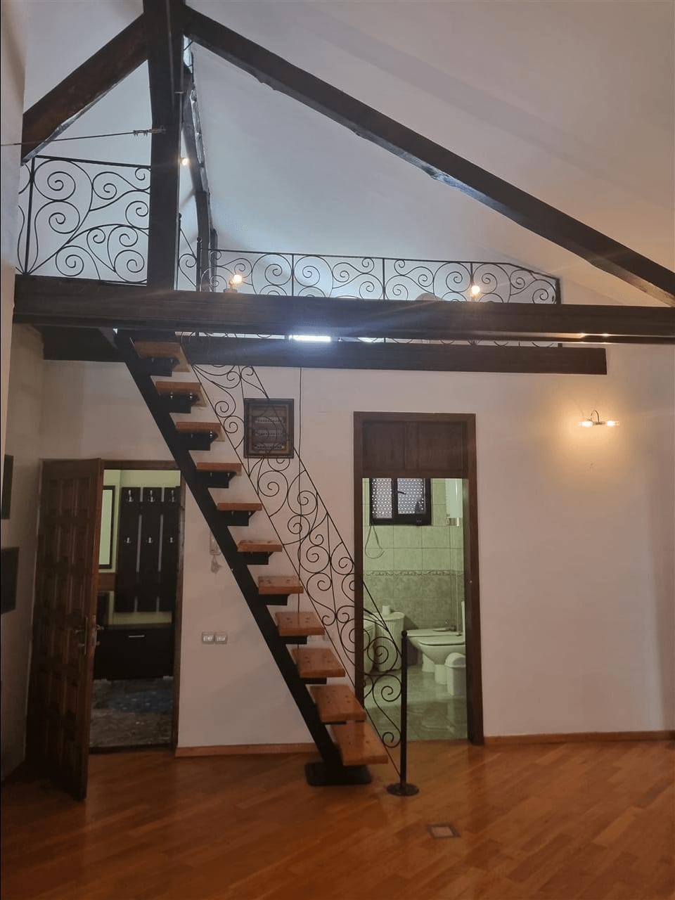 4-соби стан, 140 м², наместен - Карпош, Скопје