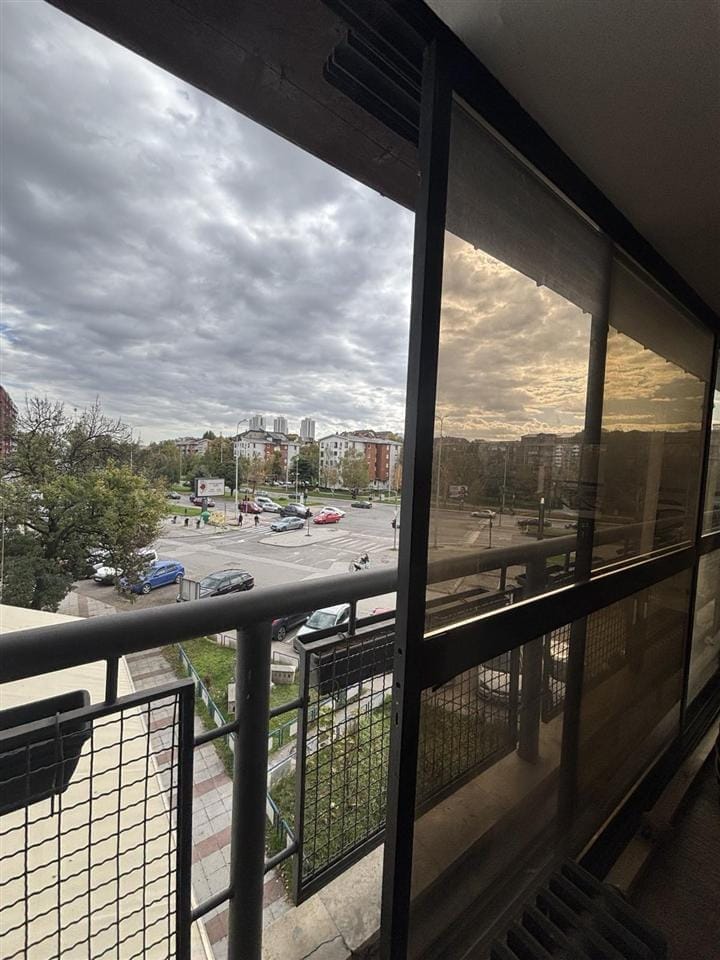 Деловен простор 380м² Аеродром, Скопје - продажба