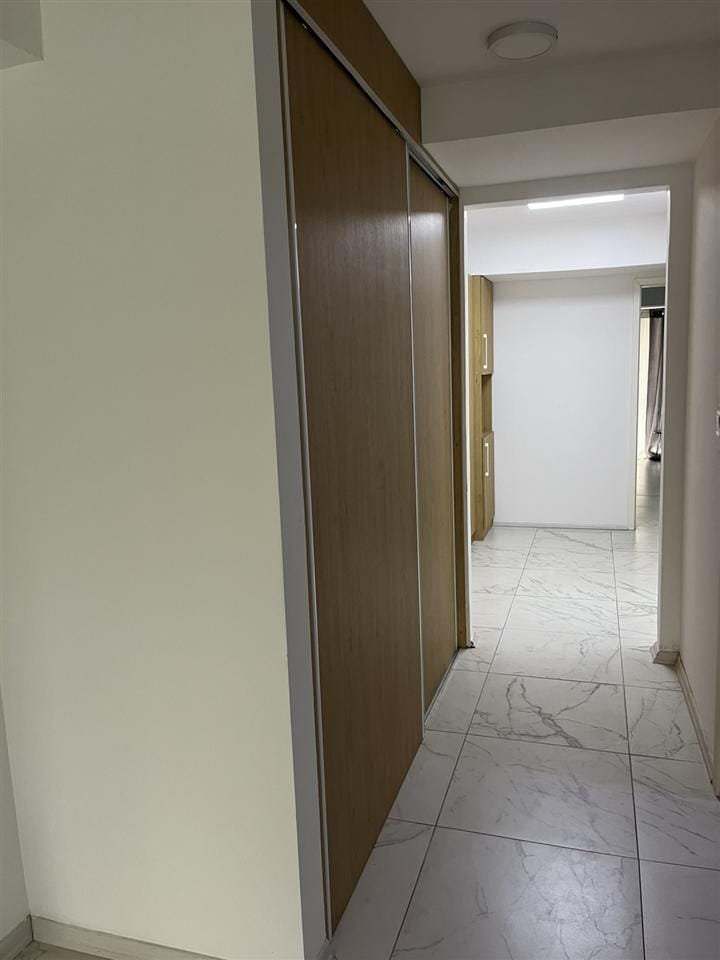 Деловен простор 127м² Карпош - Се издава