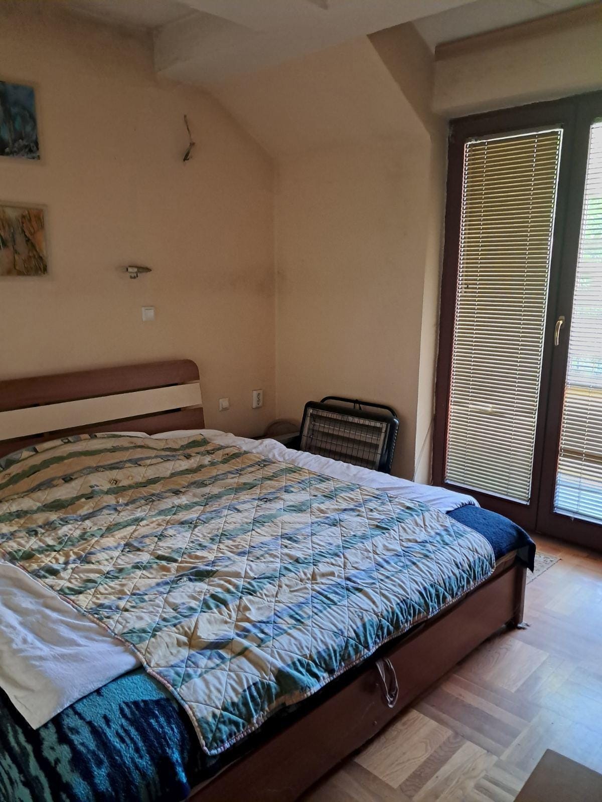 Kuќa vo Nas.Lisice - 6 sobi, 247m², cel plac 300m²