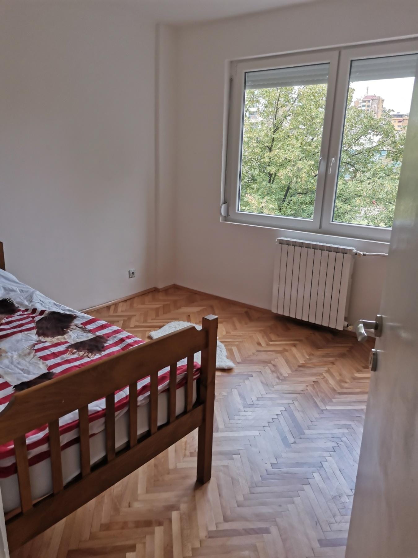 4-собен наместен стан во Аеродром до Бисер - 87 м²