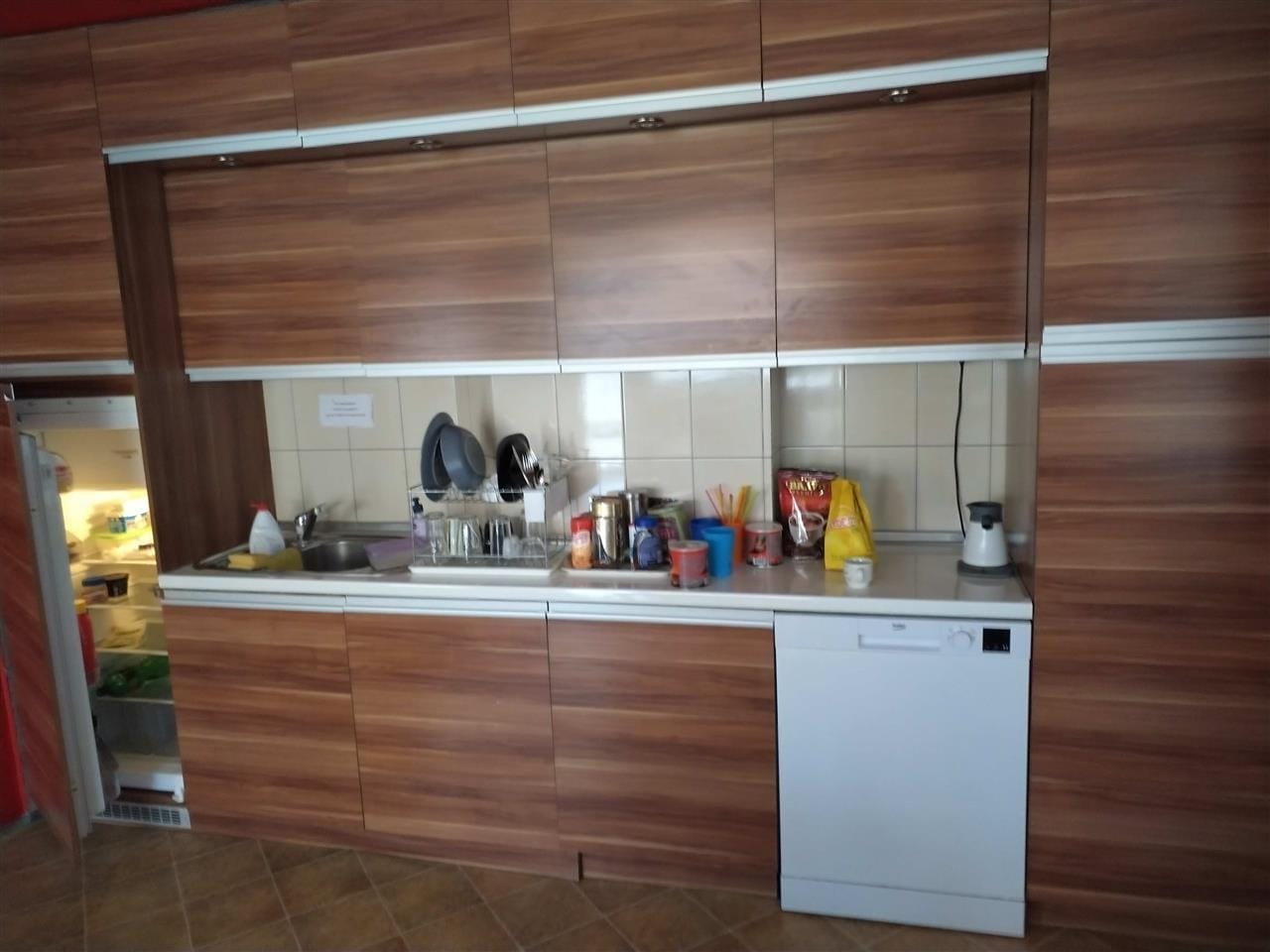 Деловен простор 400м2 - Канцеларија, Карпош, Скопје