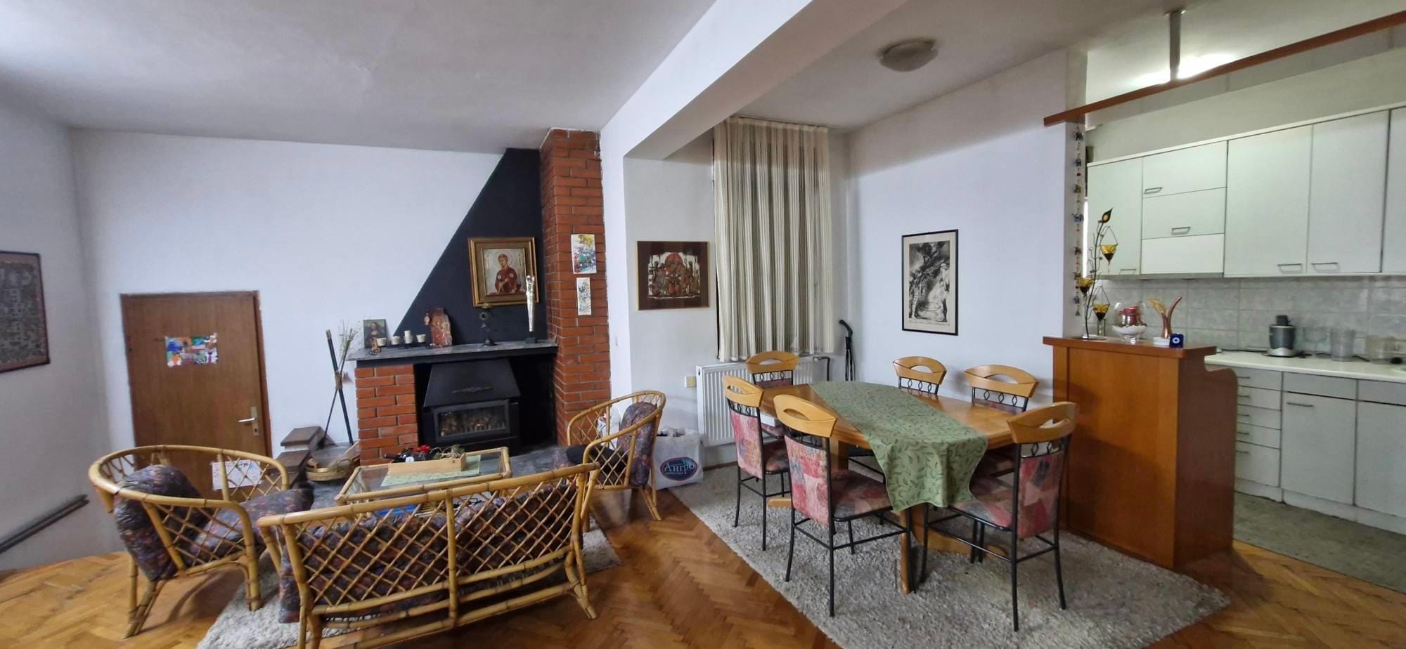 Самостојна куќа 7 соби, 234 м², Маџари, Скопје