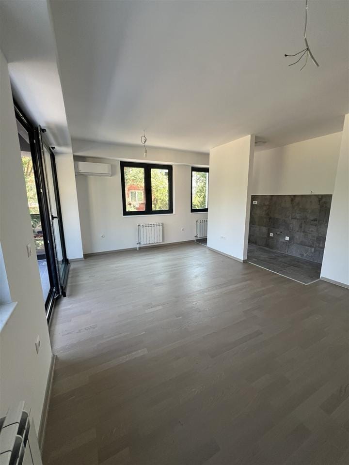 3-собен стан 68м2 во Центар со гаража