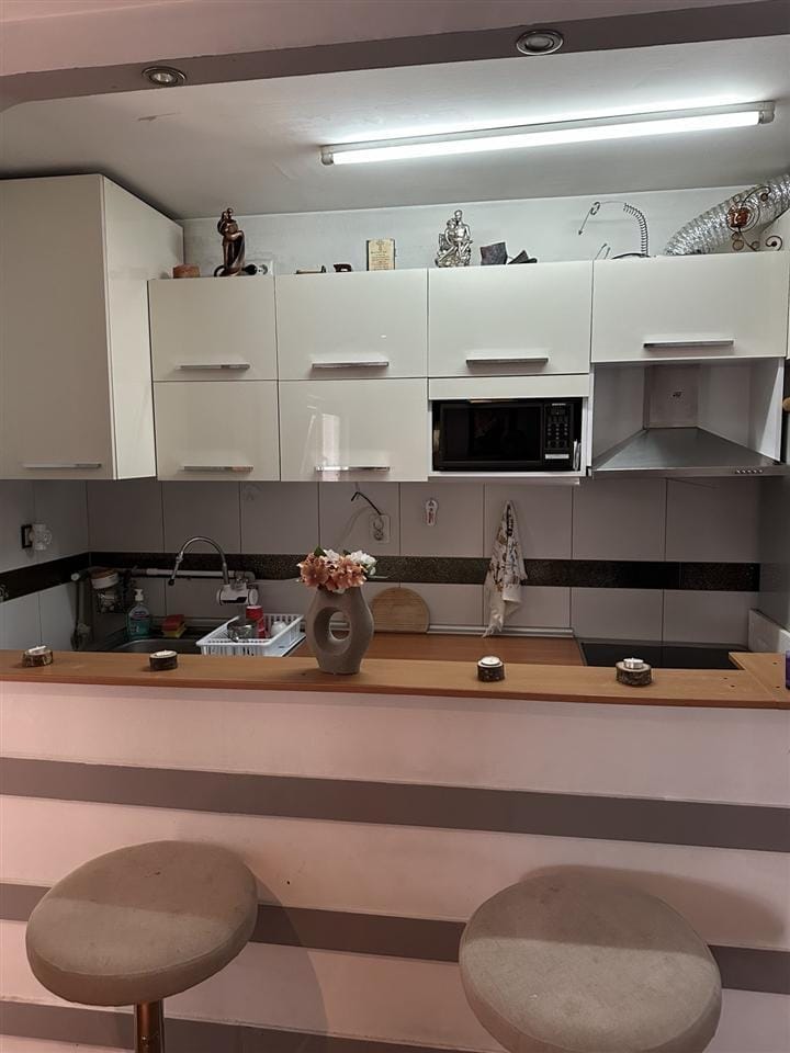 2-собен стан 40м2 приземје со двор, Гази Баба