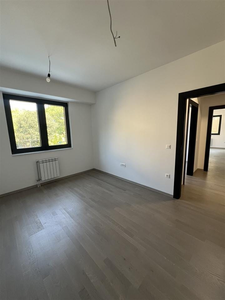 3-собен стан 68м2 во Центар со гаража