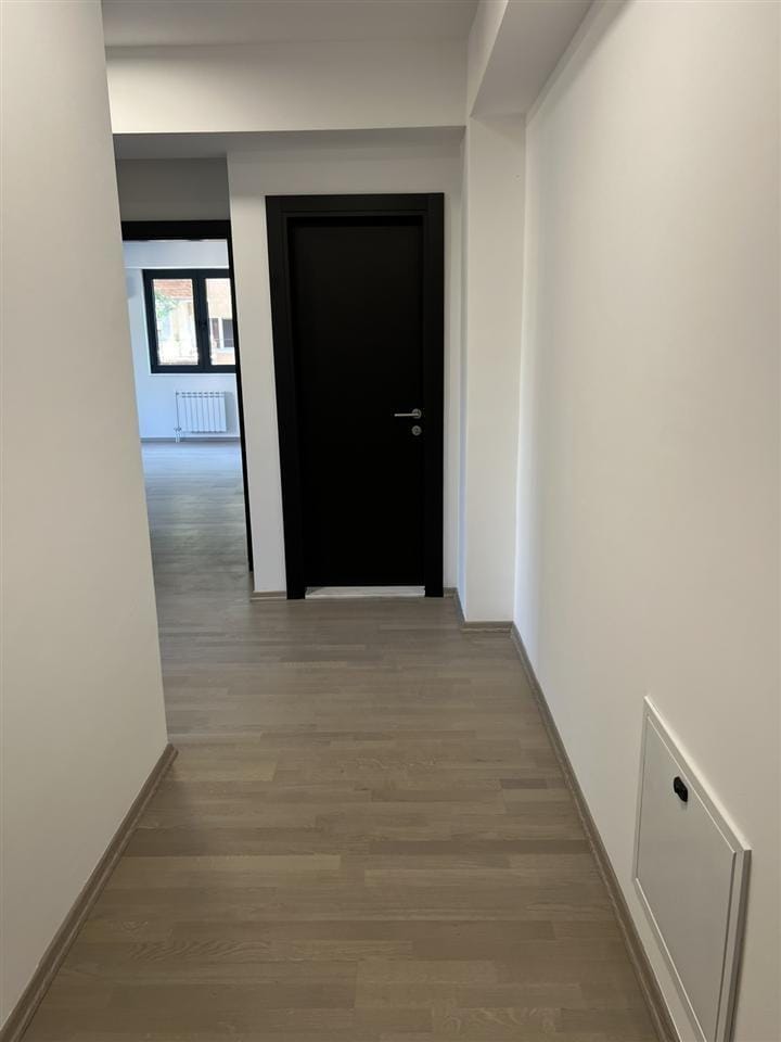 3-собен стан 68м2 во Центар со гаража