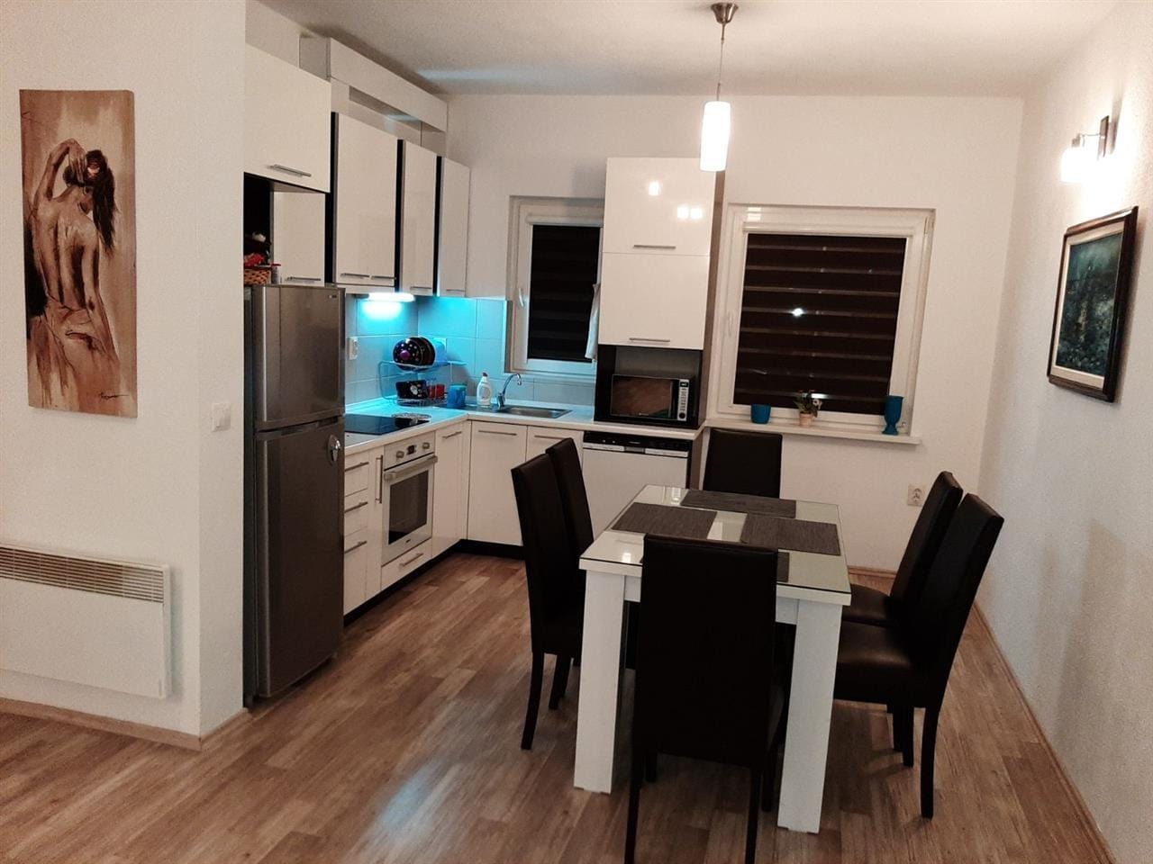 8 соби куќа со 2 издадени апартмани, Караорман, Гевгелија