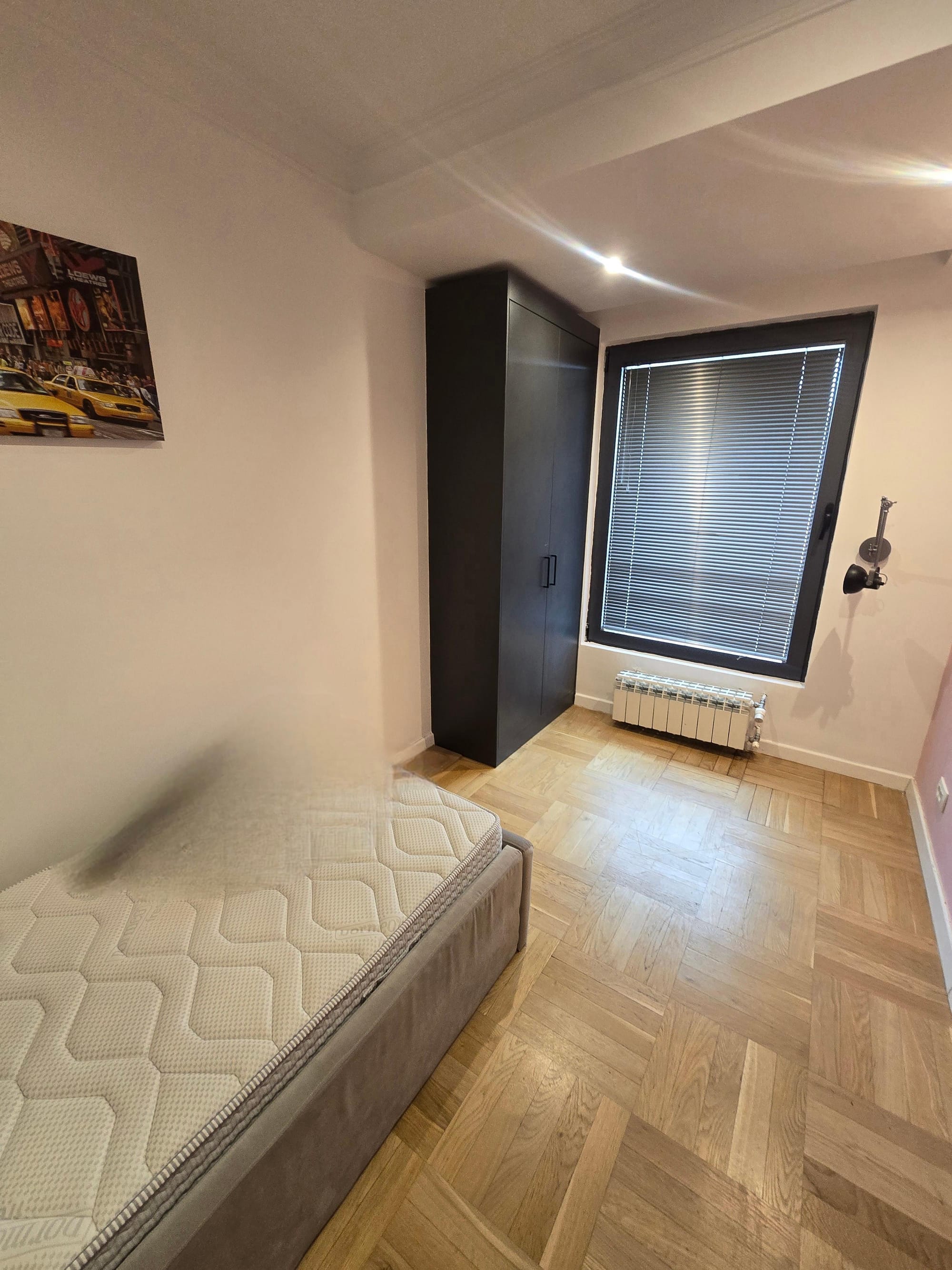 Луксузен наместен стан, 4 соби, 100м², Центар Скопје