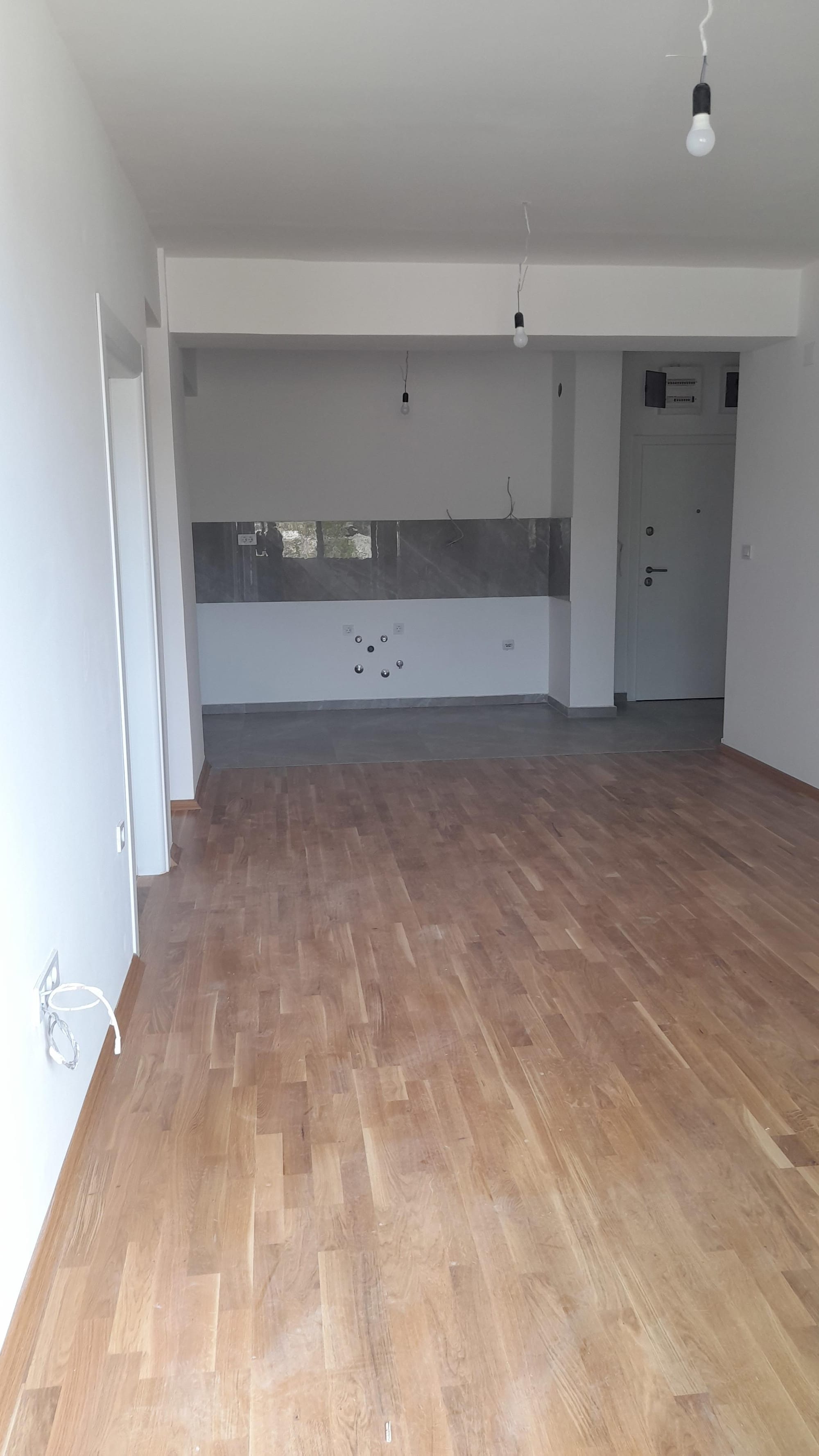 Стан 2 спални, тераса, Кисела Вода - 62м2