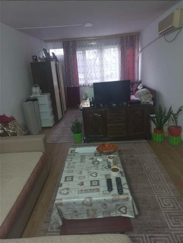 3-собен стан, 63м², приземје со двор, Железара, Гази Баба