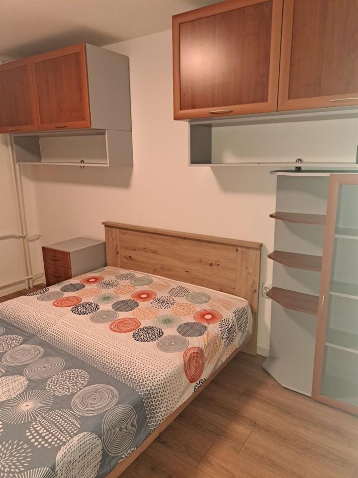 Наместен стан 1 спална, тераса, Центар - 47м2