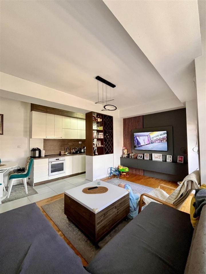 Наместен стан 2 спални 53м² во Аеродром бул.трета македонска бригада