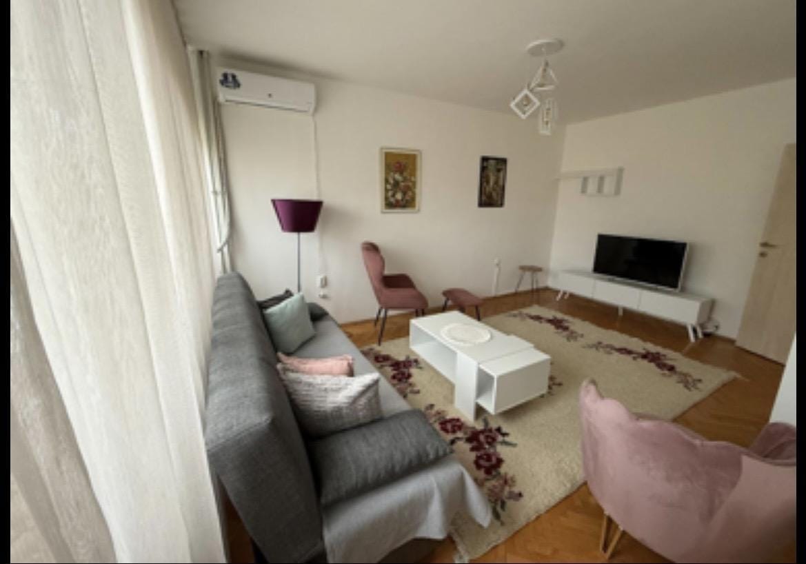 Двособен стан во Дебар маало, Центар - 64м2, наместен