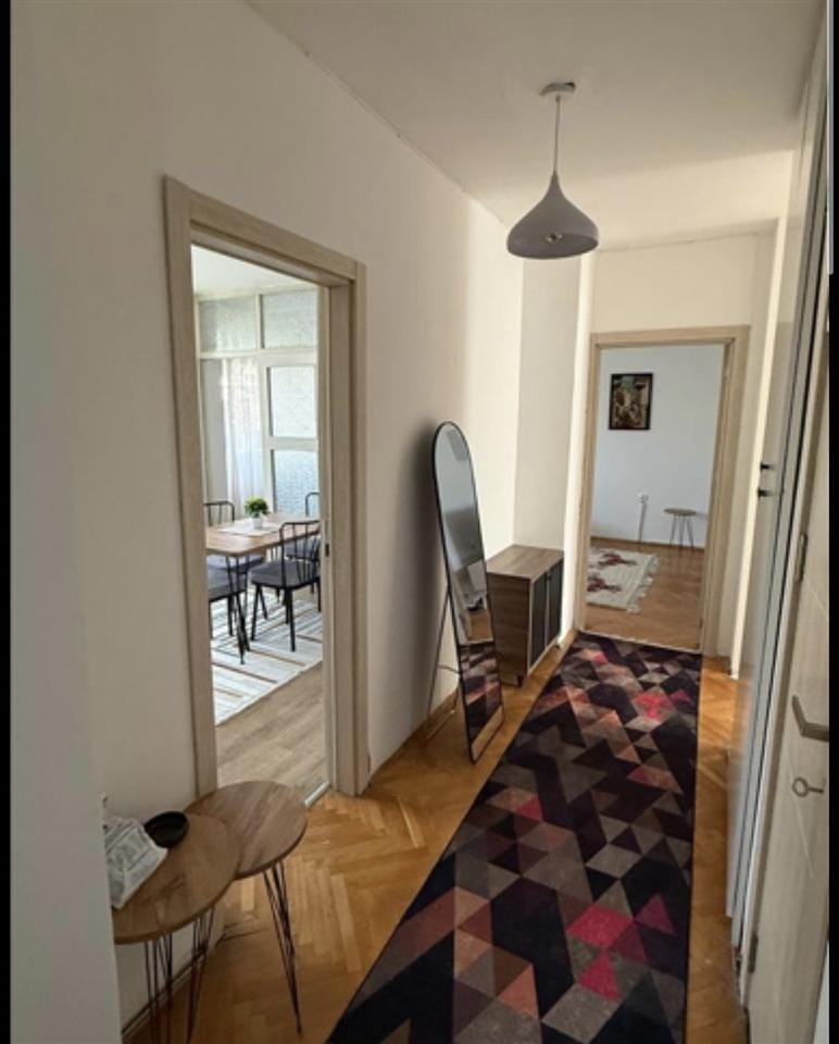 Двособен стан во Дебар маало, Центар - 64м2, наместен