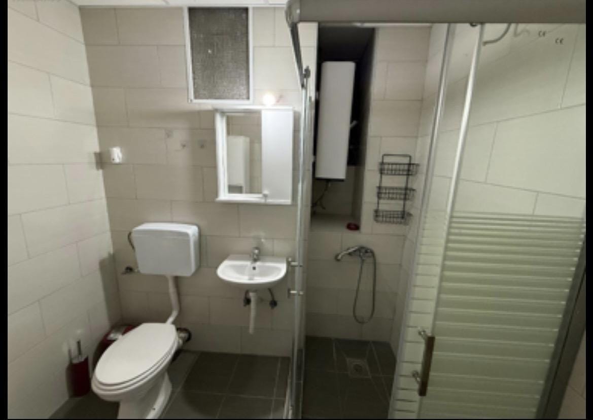 Двособен стан во Дебар маало, Центар - 64м2, наместен