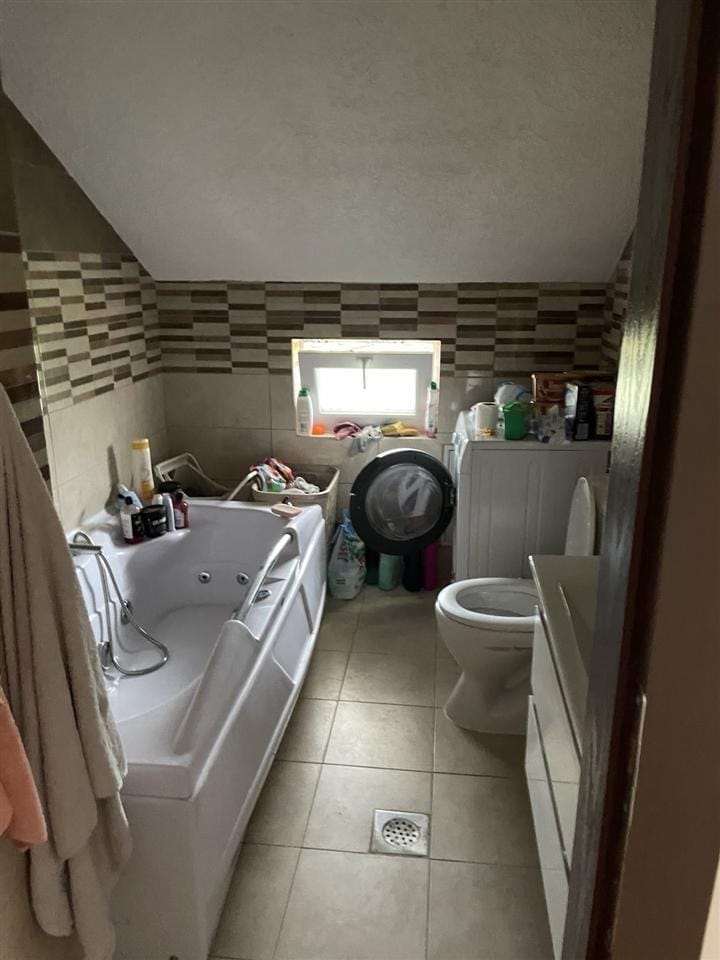 Куќа 6 соби, 150м², Кисела Вода - реновирана и наместена