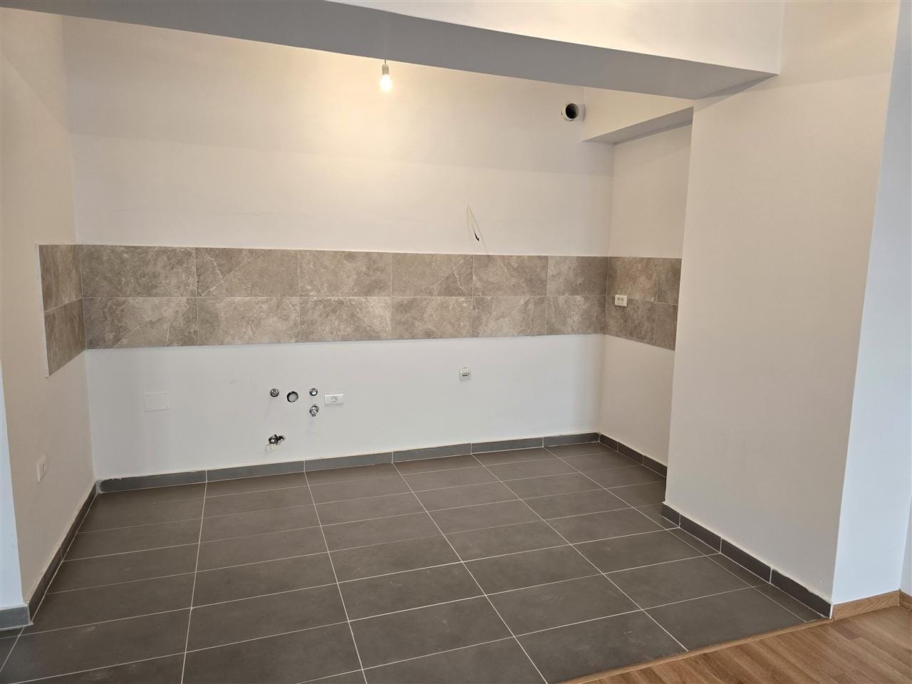 Нов стан 2 соби, 58 м² во Аеродром, Скопје