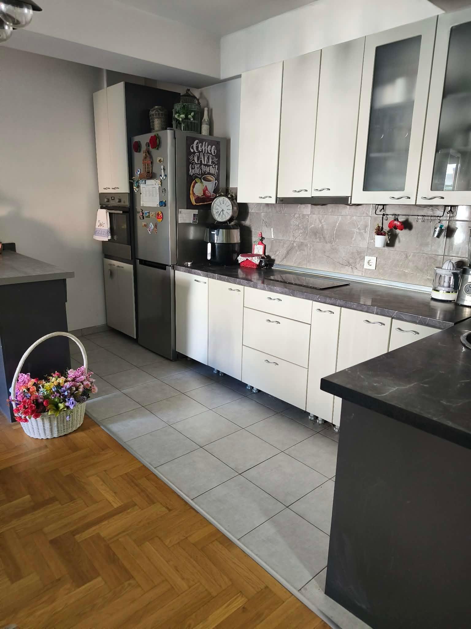 Стан 1 спална, Кисела Вода, 60м² со тераса и лифт