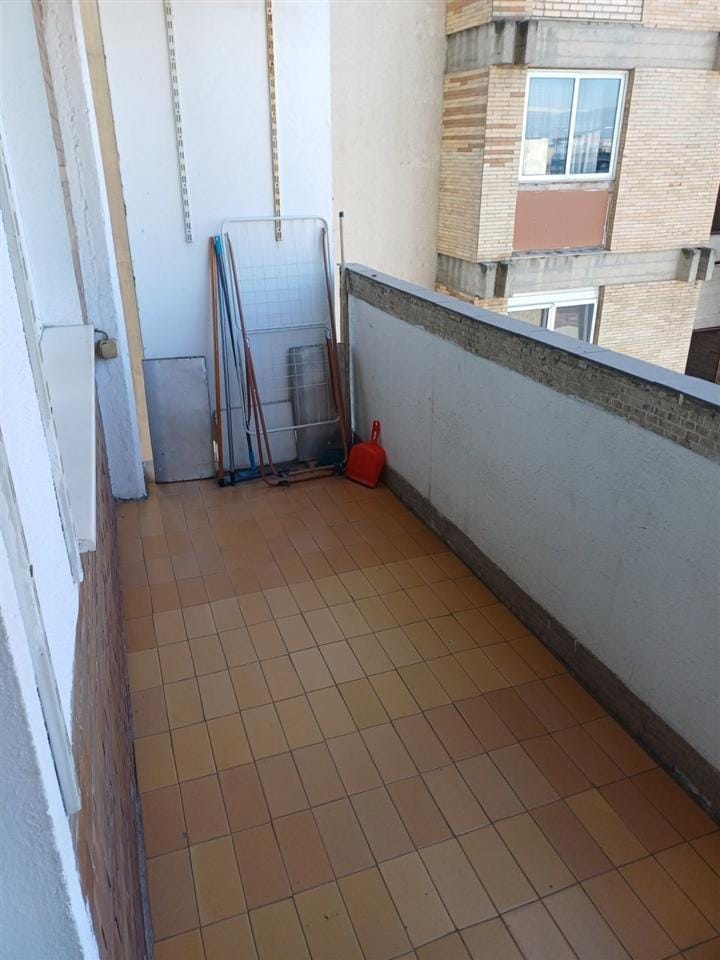 Стан во Центар Градски Ѕид 93м2 со 3 спални