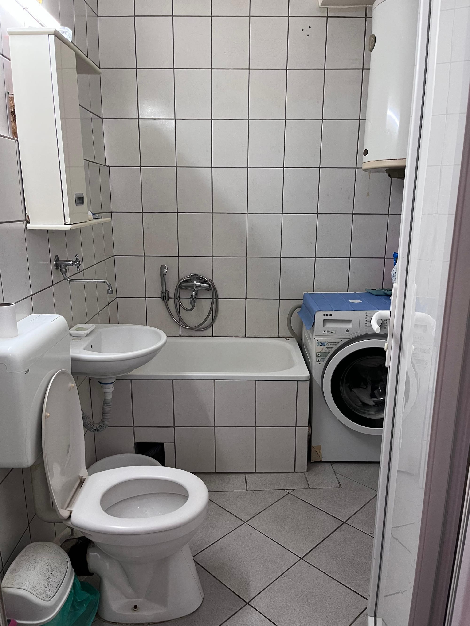 Стан 2 спални, тераса, Маџари 50м²