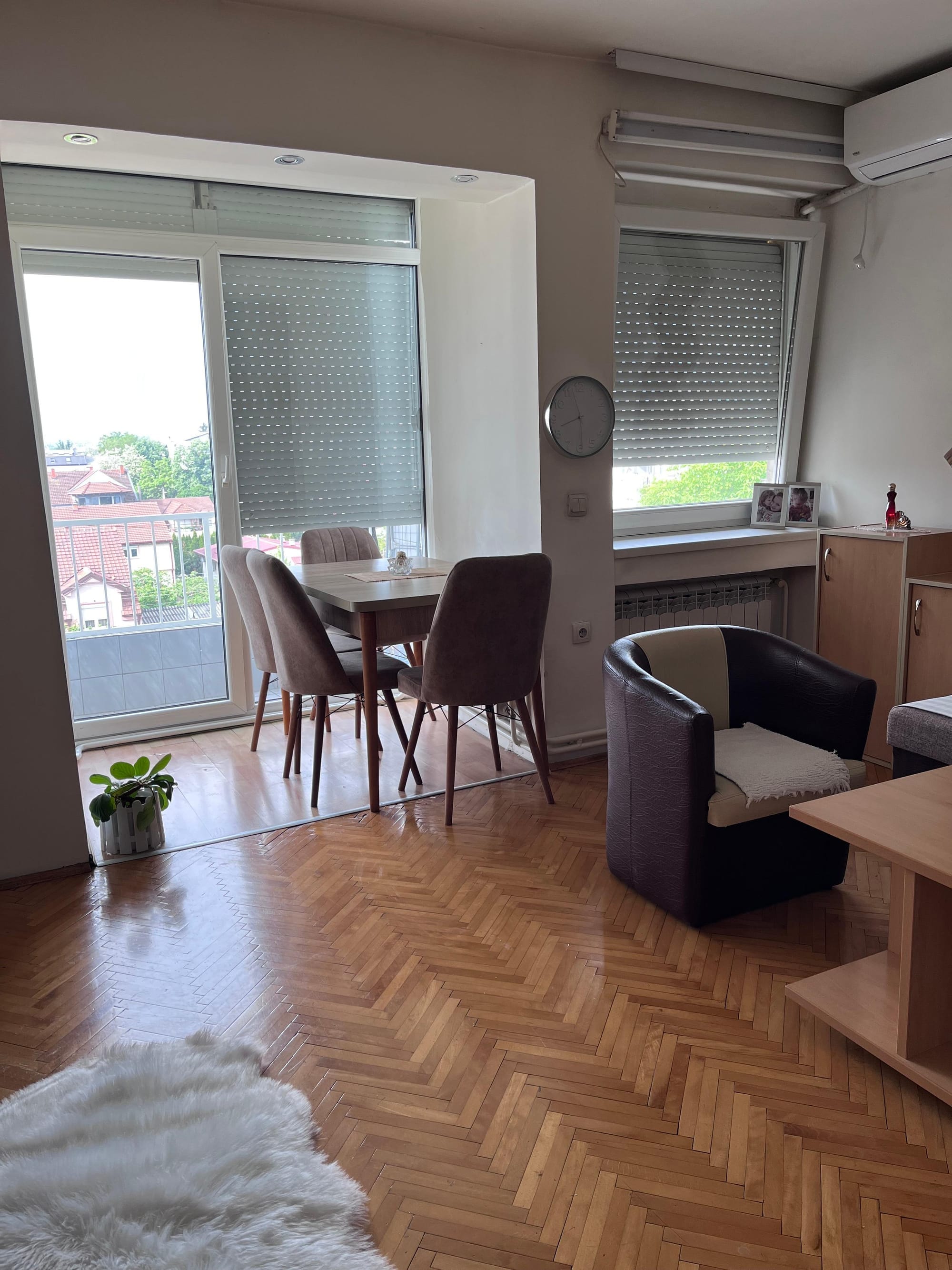 Стан 2 спални, тераса, Маџари 50м²
