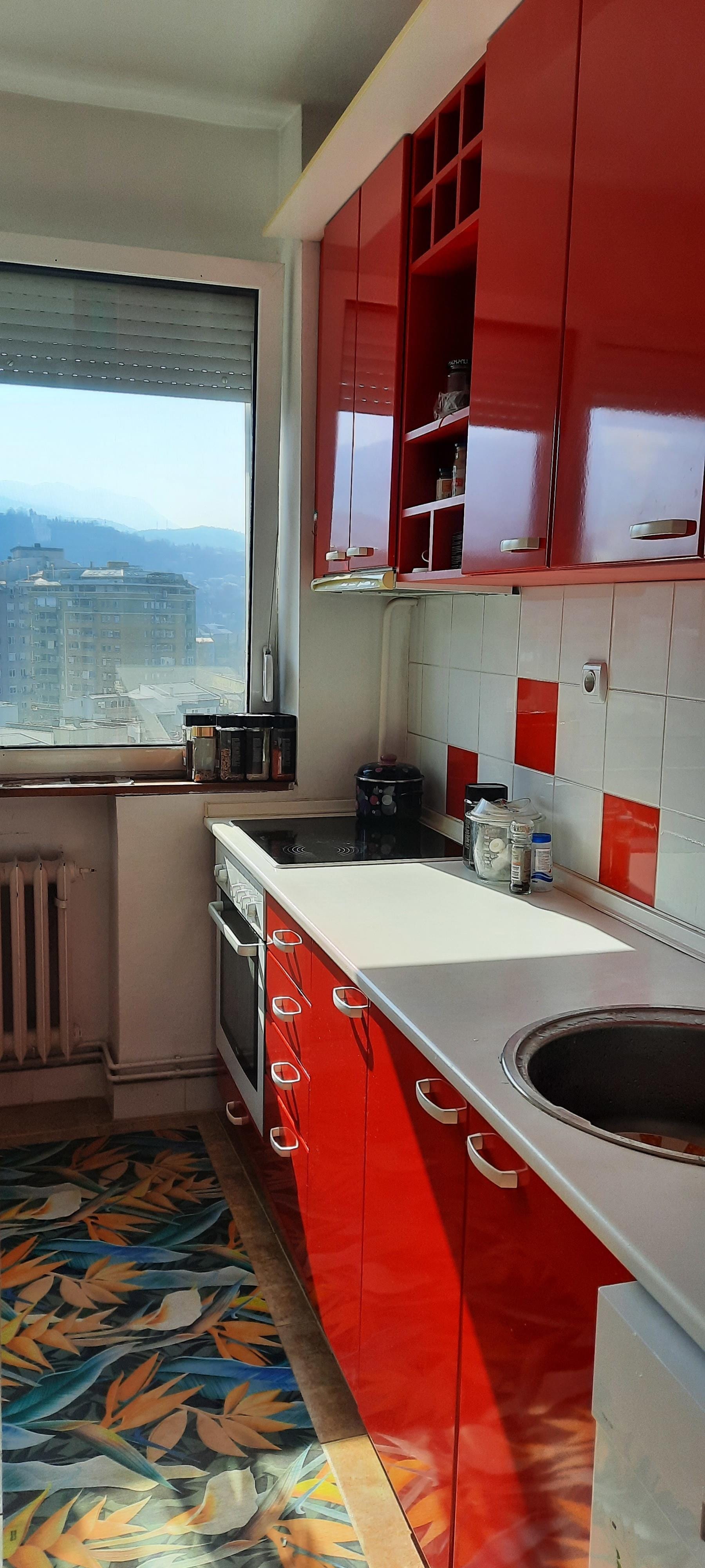 Стан 3 спални, две тераси, Тафталиџе 1 - 84м²