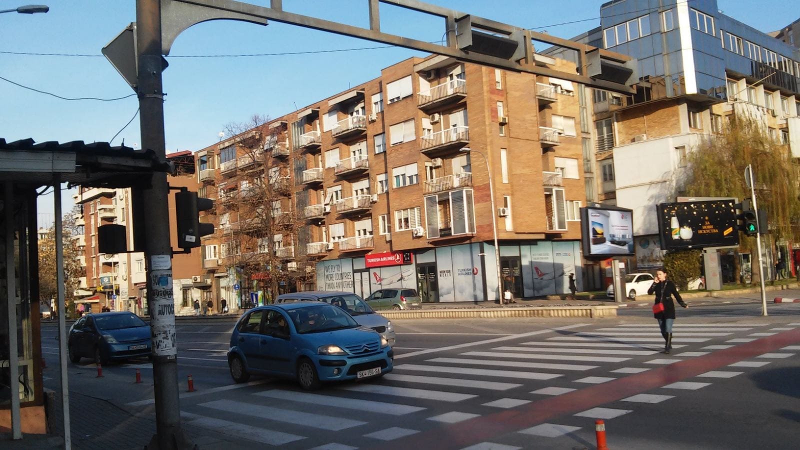 Centar 90m2 stan na 1 kat za kancelarii